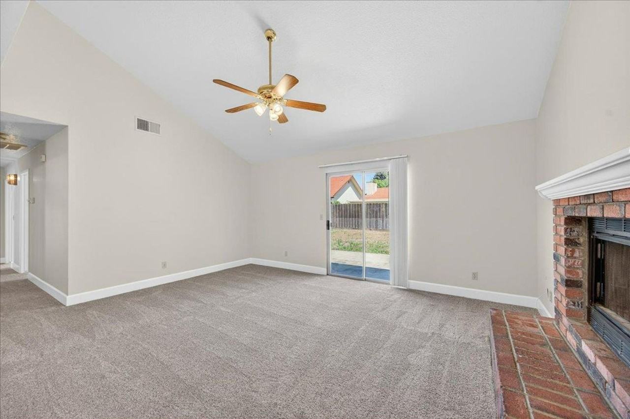 2176 E Decatur Ave - Photo 6 of 25