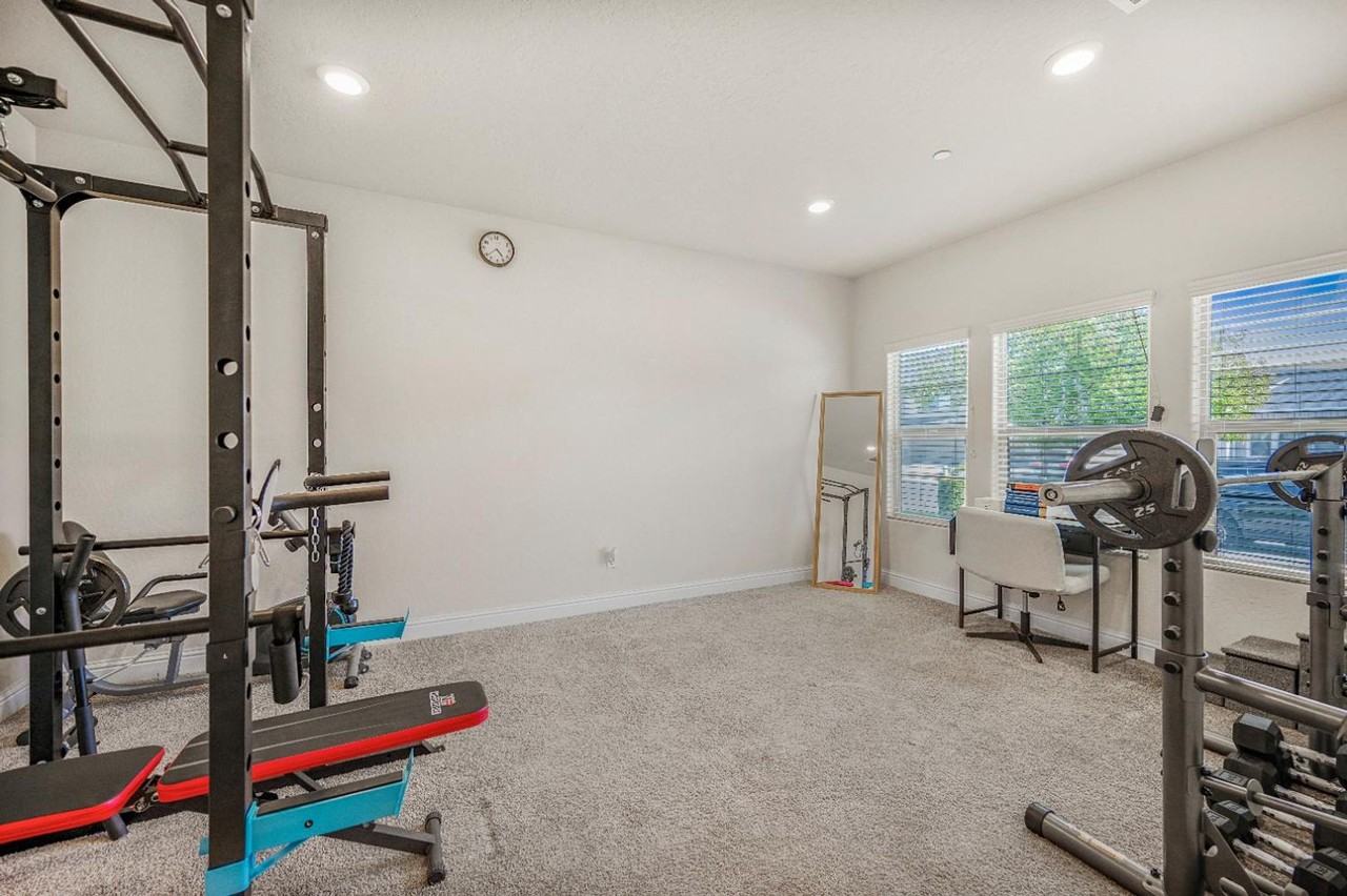 5432 W Lamona Ave - Photo 5 of 24