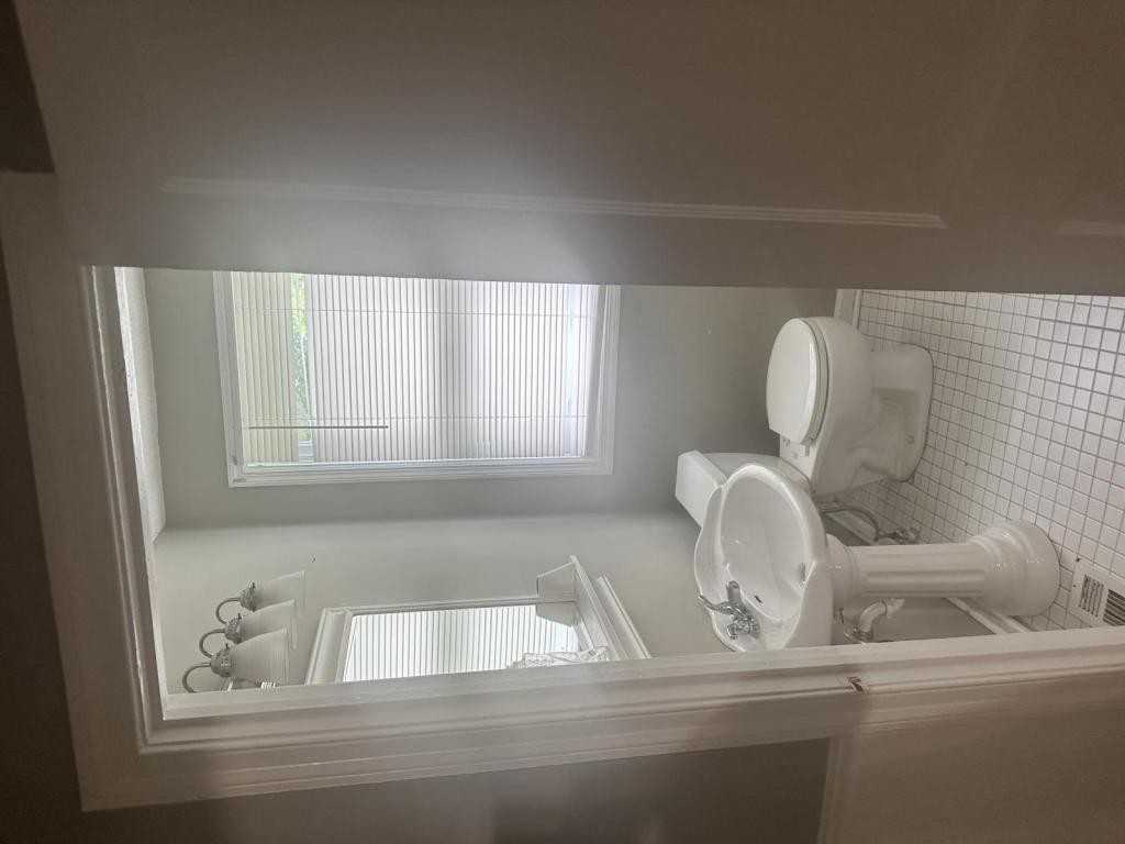 709 Matheson Rd - Photo 2 of 6