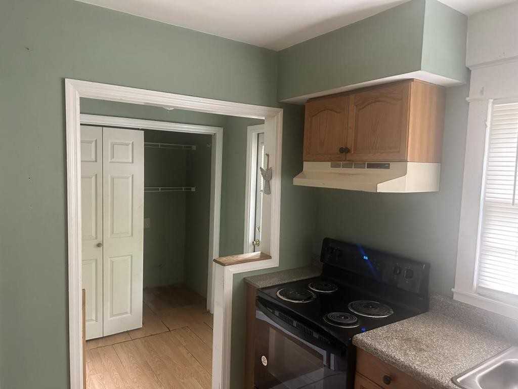 709 Matheson Rd - Photo 3 of 6