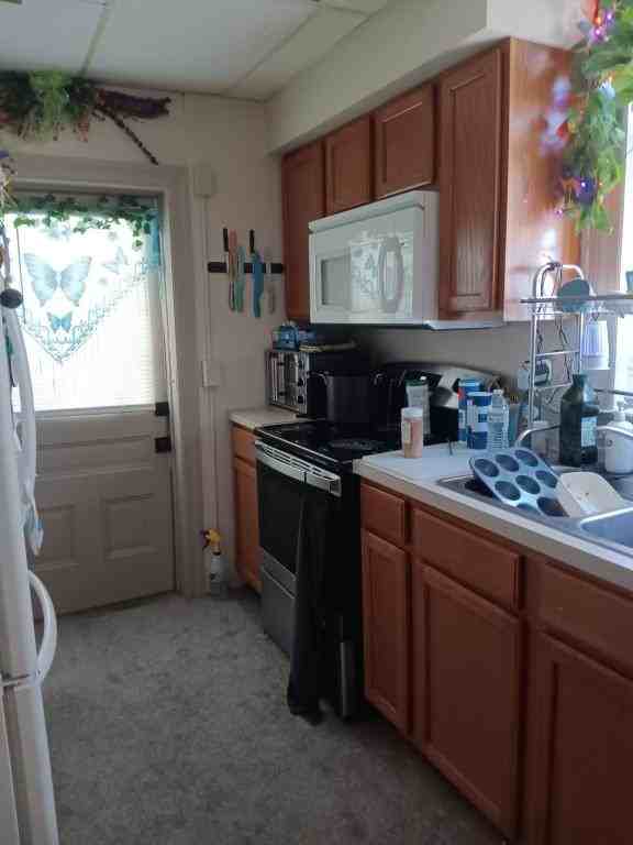 33 W Middle St ##101 - Photo 3 of 3