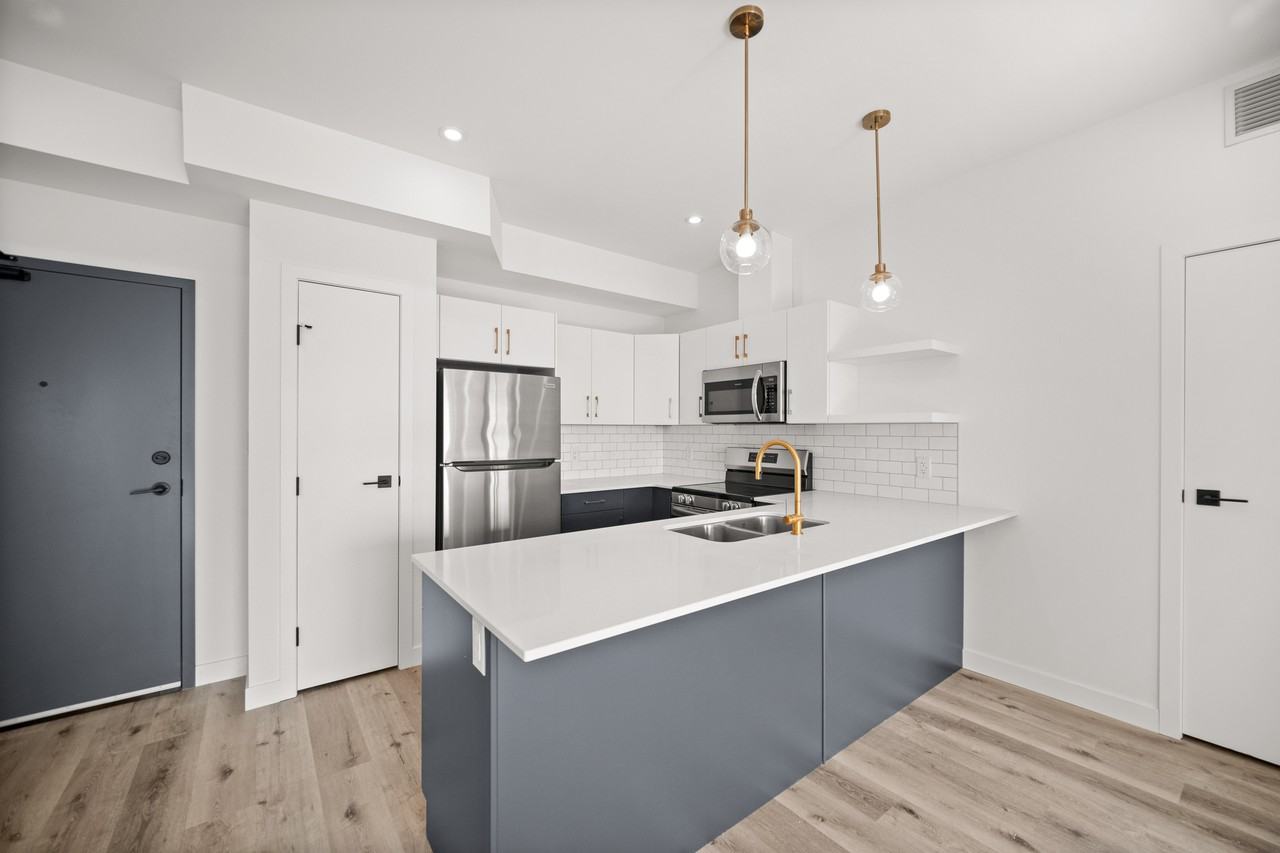 1800 Leila Avenue - Photo 7 of 24