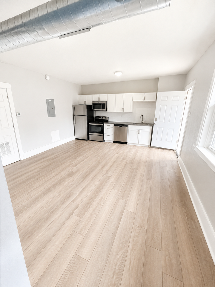 1703 Broadway Avenue #203 - Photo 2 of 5