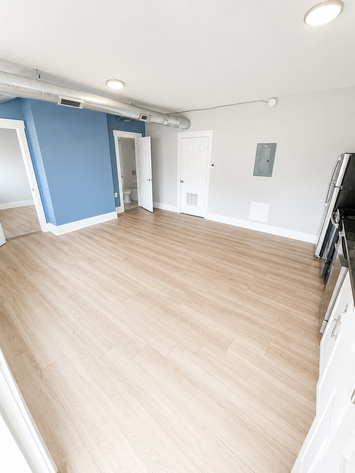 1703 Broadway Avenue #203 - Photo 3 of 5