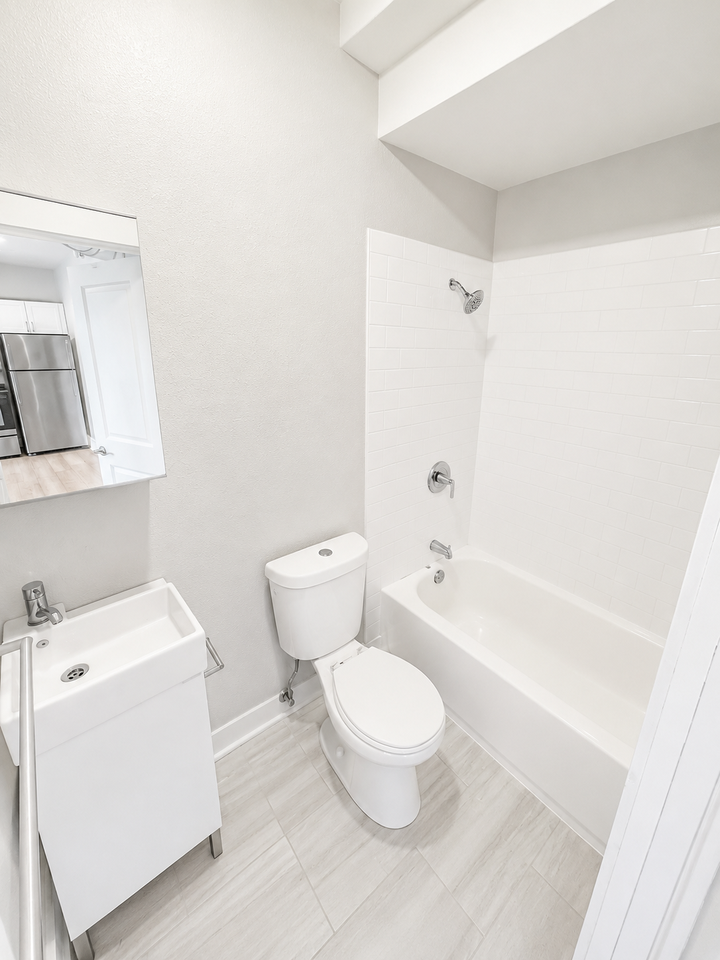 1703 Broadway Avenue #203 - Photo 5 of 5