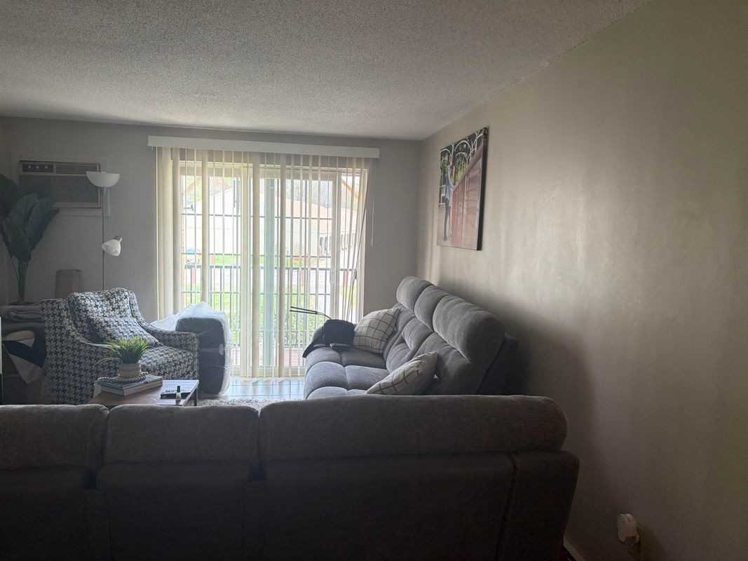 206 White Cedar Blvd - Photo 2 of 16