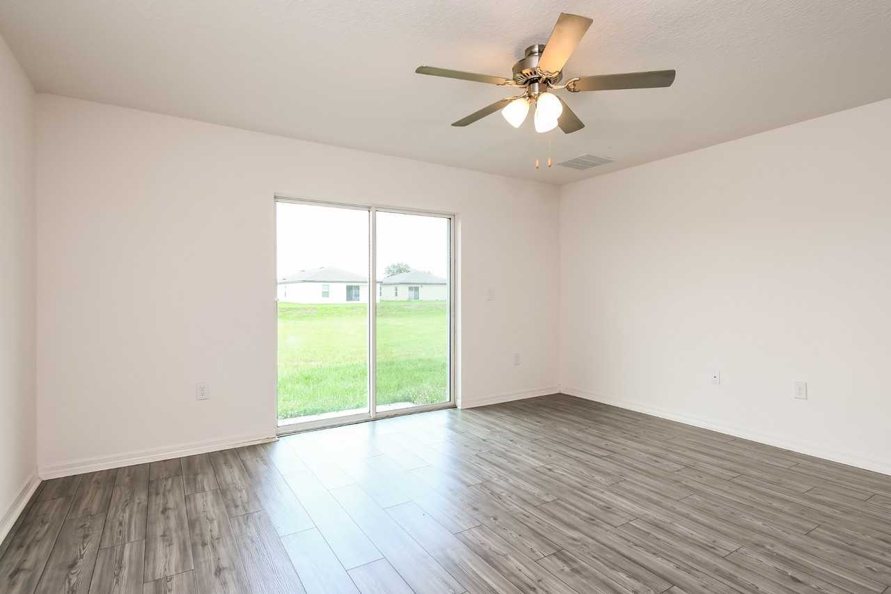 417 Kensington View Dr - Photo 3 of 17