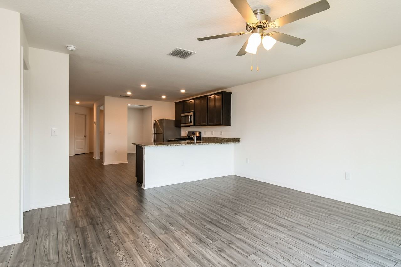 417 Kensington View Dr - Photo 6 of 17