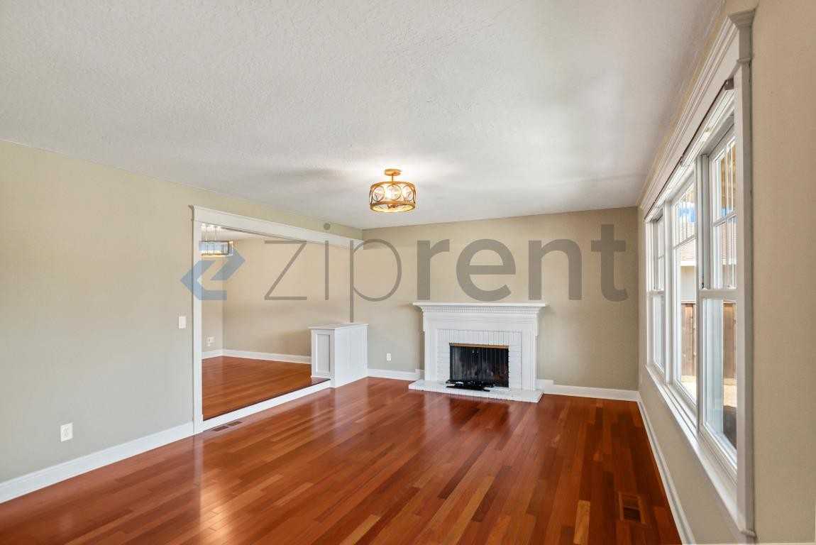 335 Barrow Ct - Photo 7 of 42