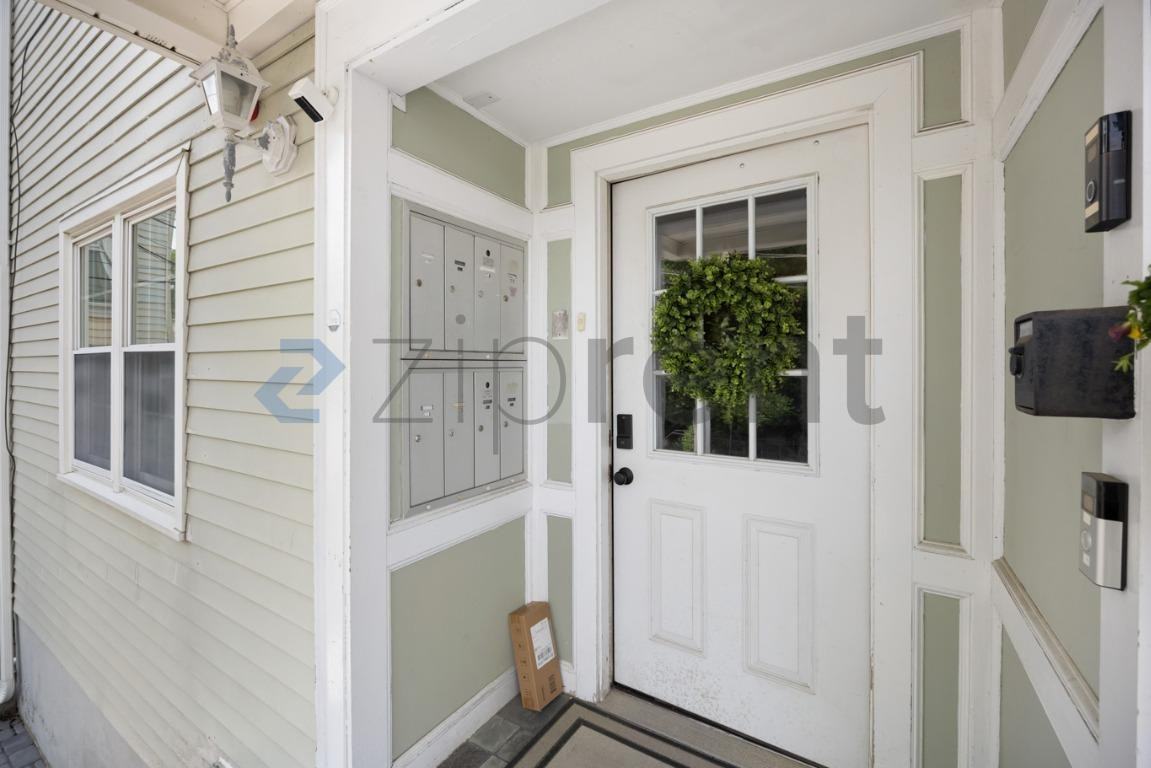 11 Columbia Rd #3 - Photo 4 of 16