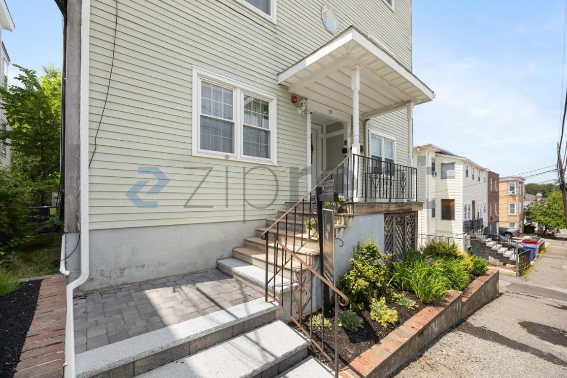 11 Columbia Rd #3 - Photo 2 of 16