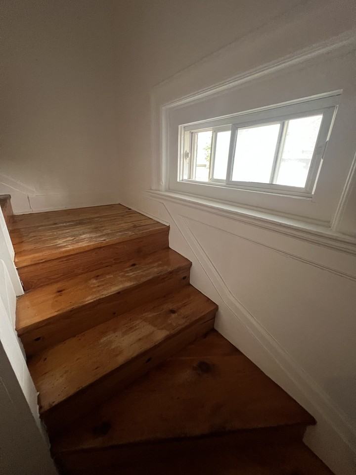 301 Wilbrod St - Photo 4 of 50
