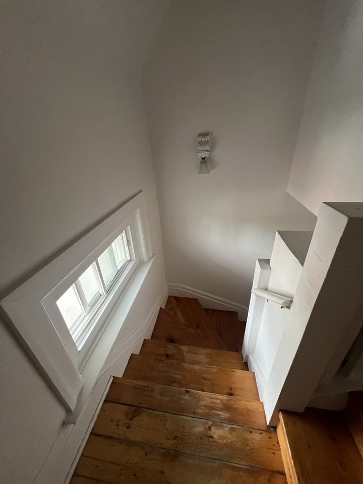 301 Wilbrod St - Photo 7 of 50