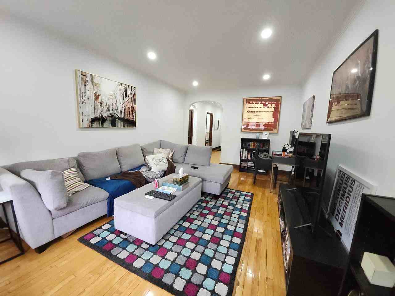 5821 Ch De La Côte-Saint-Luc — photo 3