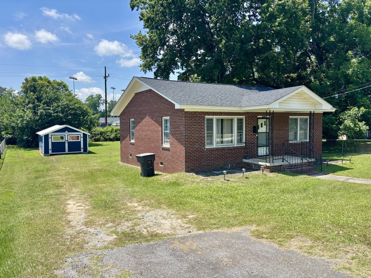 2567 Henry Ave