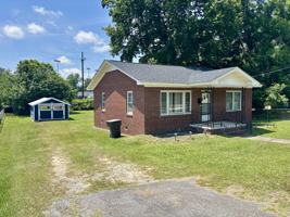 featured image of 2567 Henry Ave
