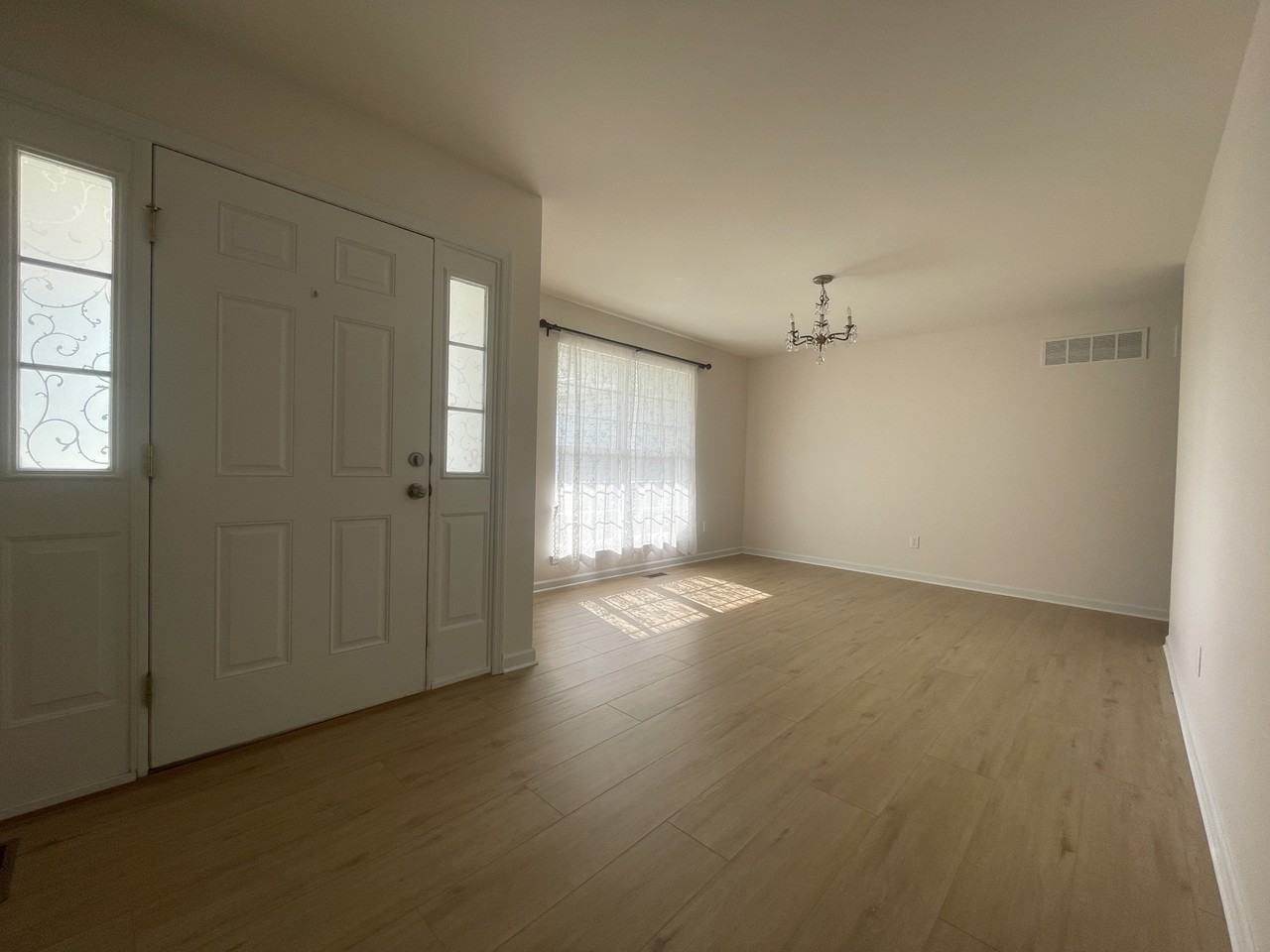 5526 Ashboro Dr - Photo 4 of 29