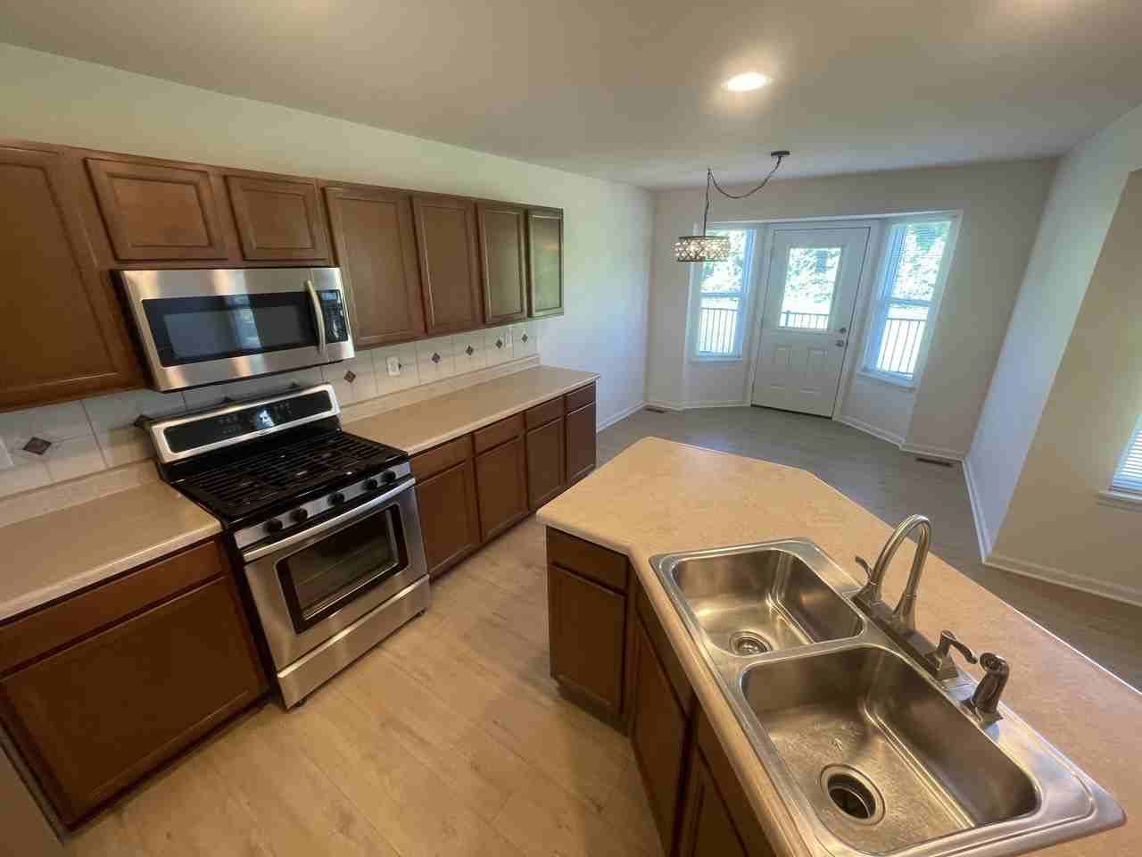 5526 Ashboro Dr - Photo 7 of 29