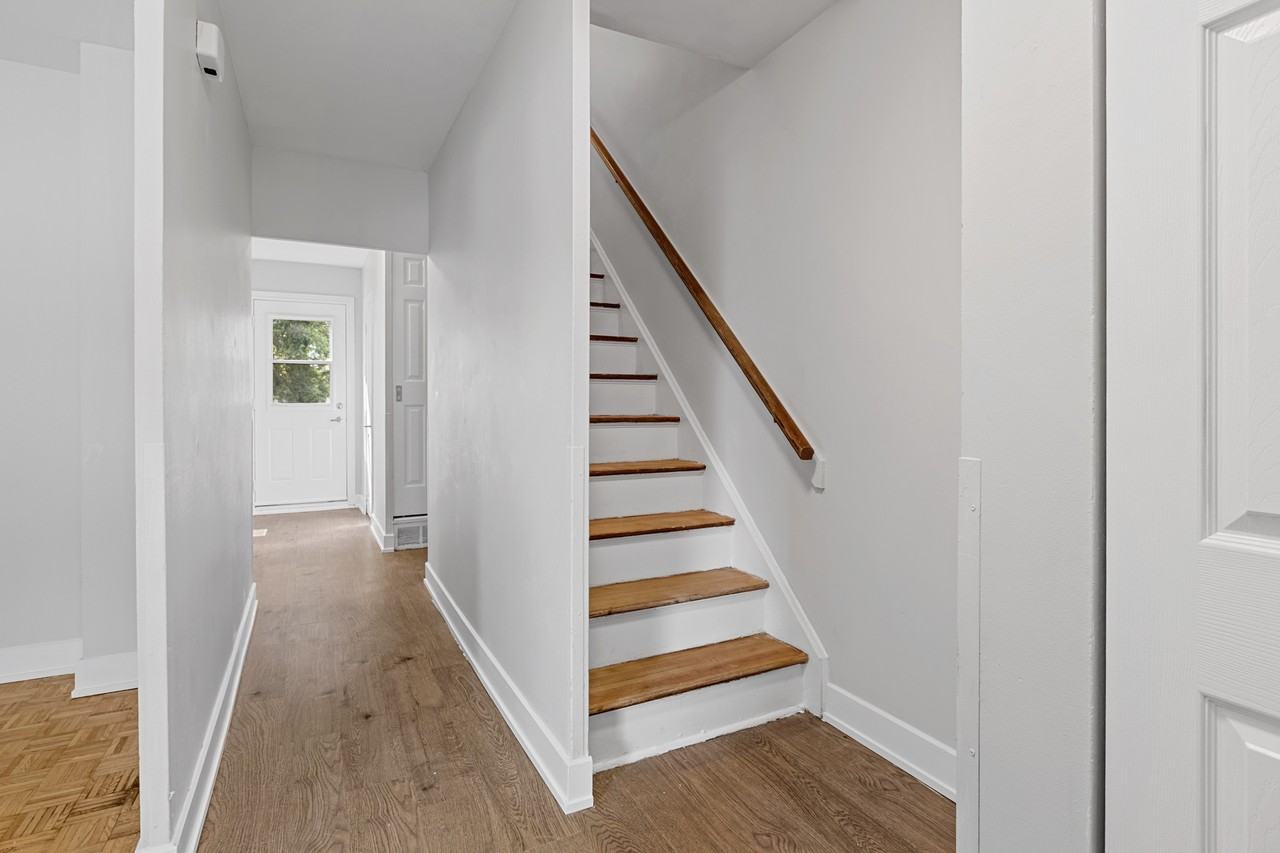 West Park I Townhouses - Photo 5 of 14