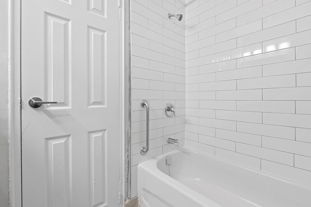 West Park I Townhouses - Photo 7 of 13