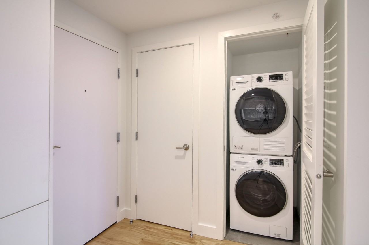 3460 Peel Street - Photo 6 of 50