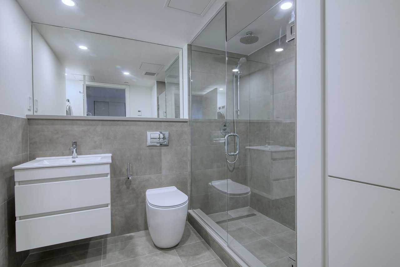 3460 Rue Peel — photo 3