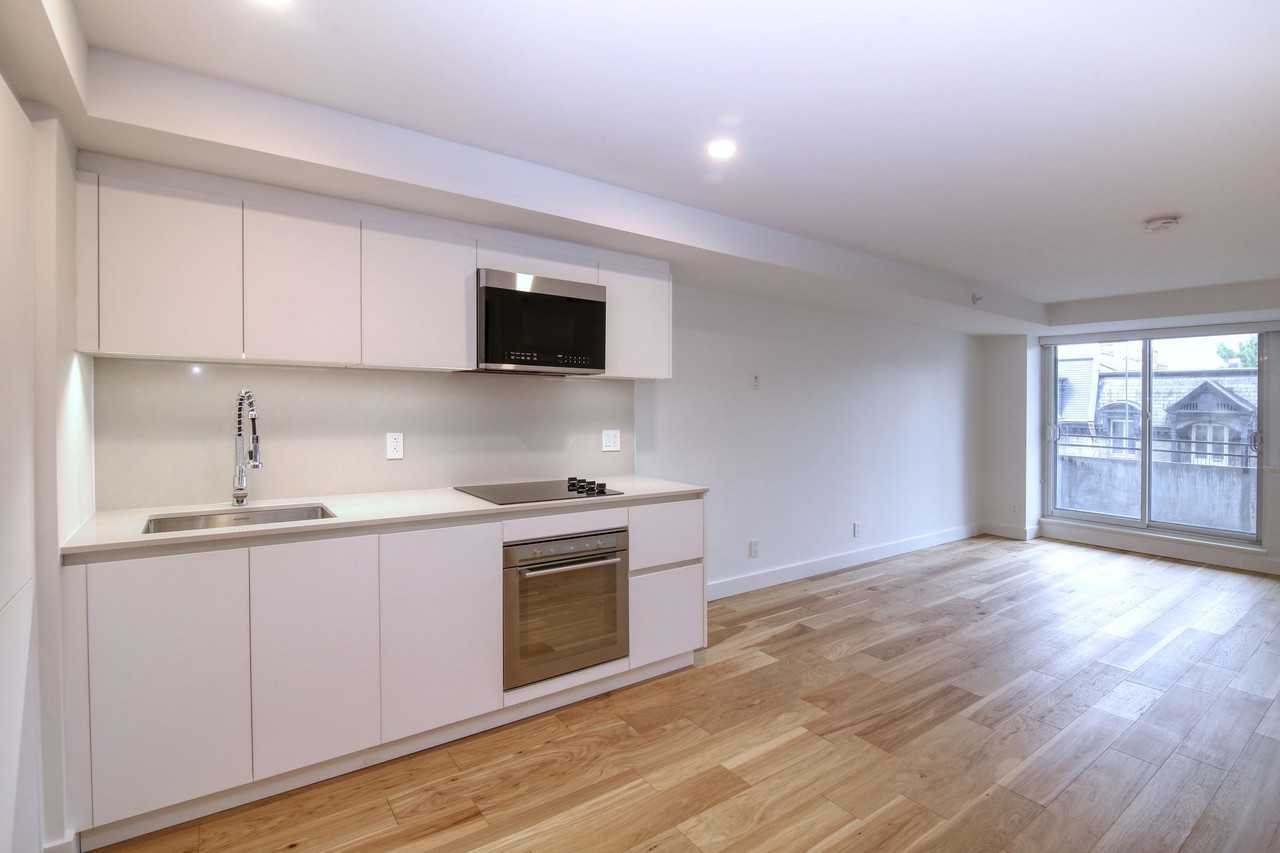 3460 Rue Peel — photo 3
