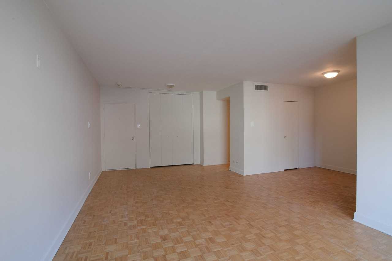 3555 Ch De La Côte-Des-Neiges — photo 3