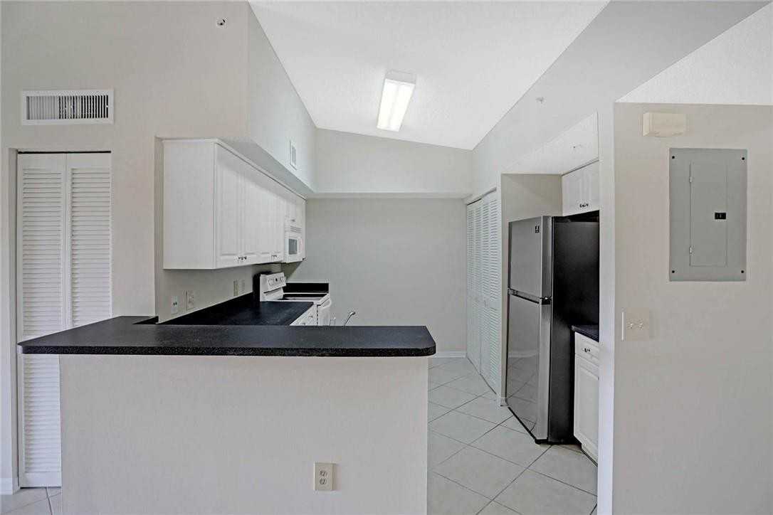9650 Northwest 2nd Street #4-304 - Photo 3 of 8