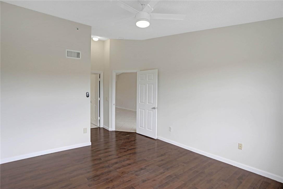 9650 Northwest 2nd Street #4-304 - Photo 6 of 8