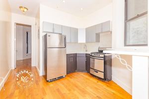 featured image of 677 Quincy St #1R
