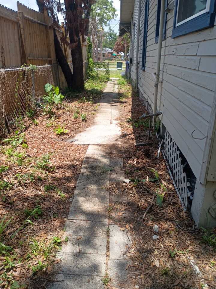 1223 E Parker St #2 - Photo 7 of 10