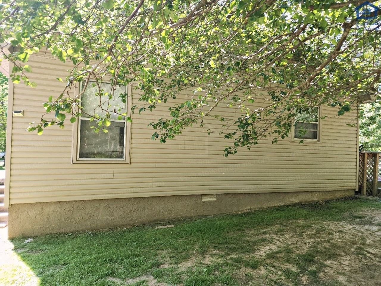 3197 White Cemetery Rd - Photo 2 of 21