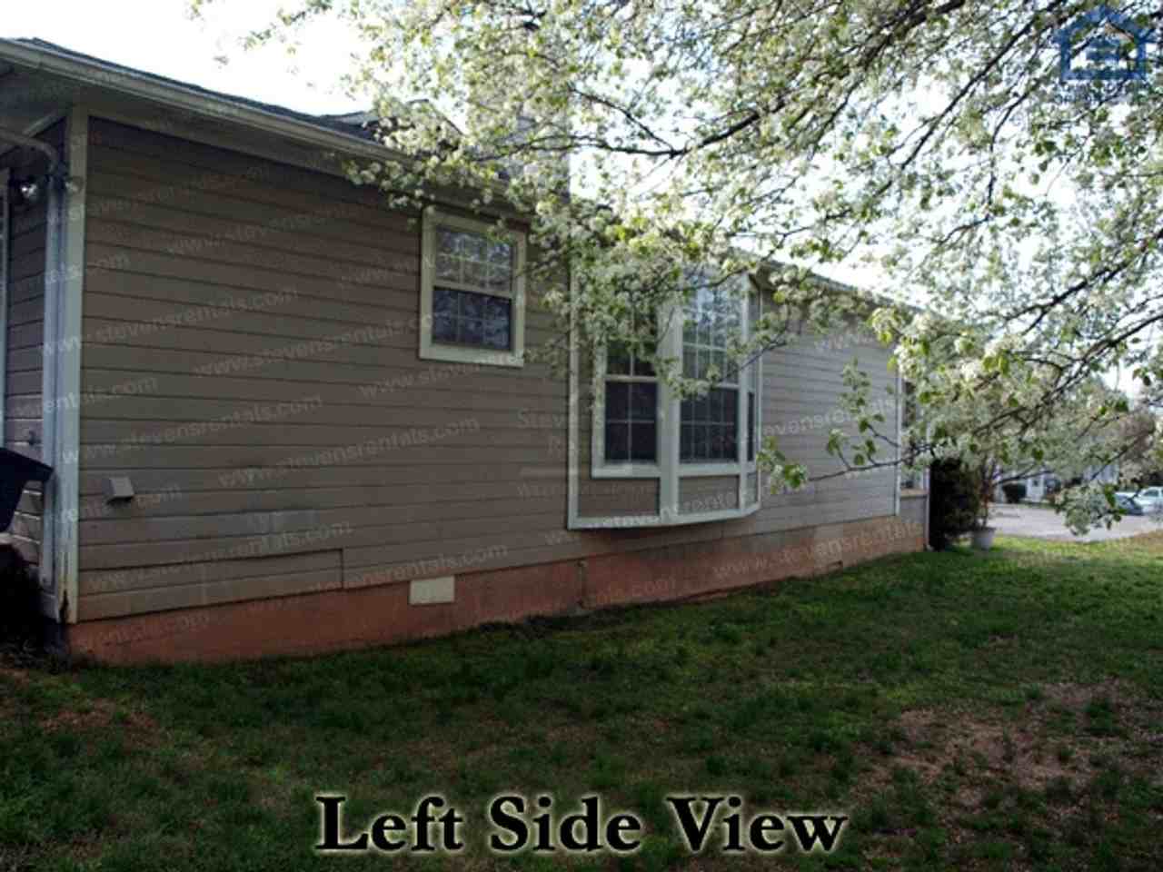 439 Oriole Dr #M17 - Photo 4 of 16