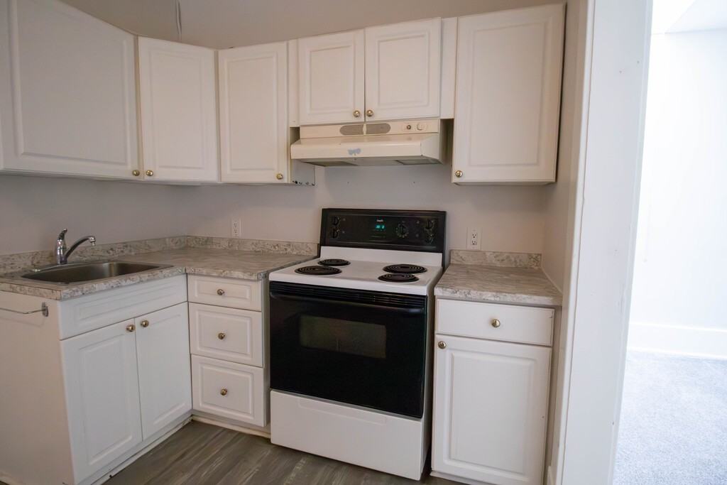 595 King Street - 10 - Photo 4 of 12