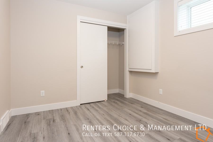820B Coalbrook Close W - Photo 5 of 8