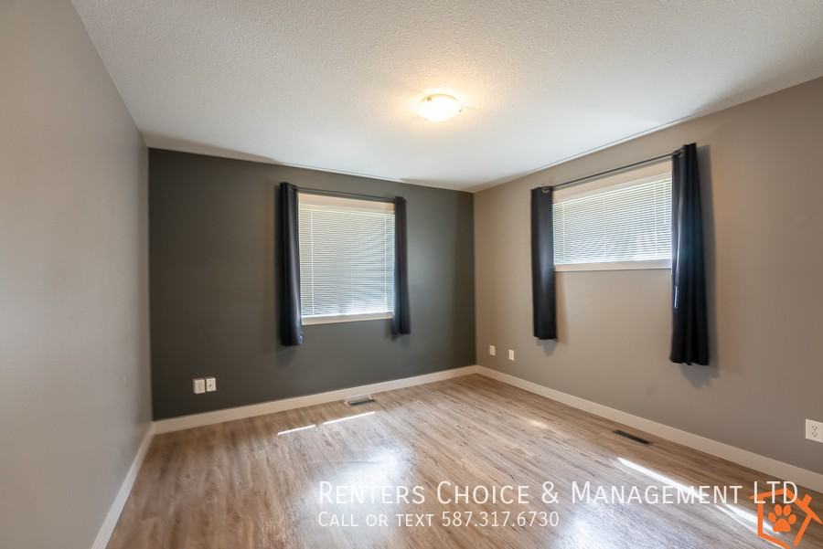 113 4-113 Silkstone Rd W - Photo 2 of 12
