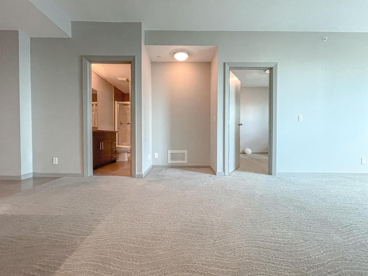 210 15 Ave SE (Vetro) - Photo 7 of 19