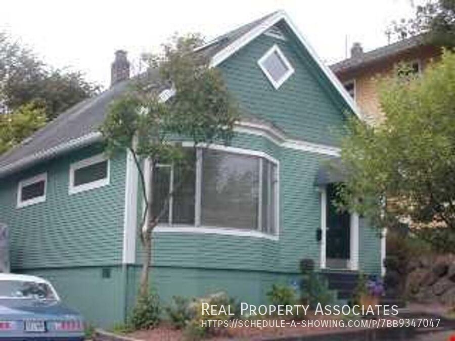 2915 E Alder St - Photo 3 of 16