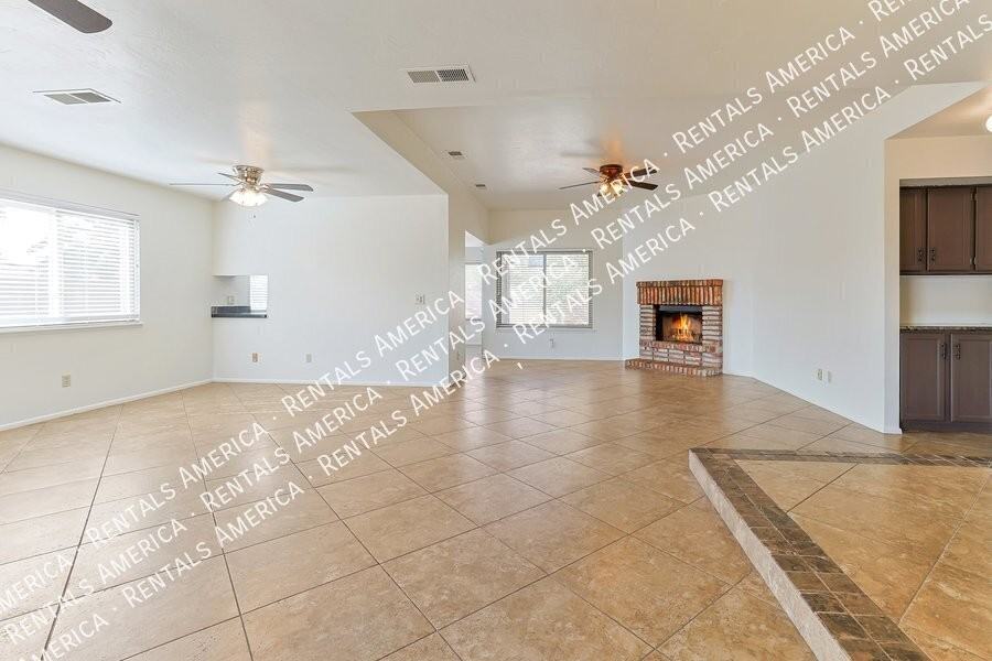 12 N Galaxy Dr - Photo 3 of 15