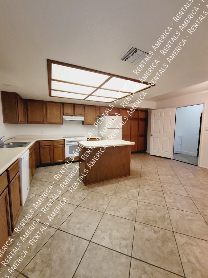 13831 N Kendall Dr Apt A #A - Photo 6 of 17