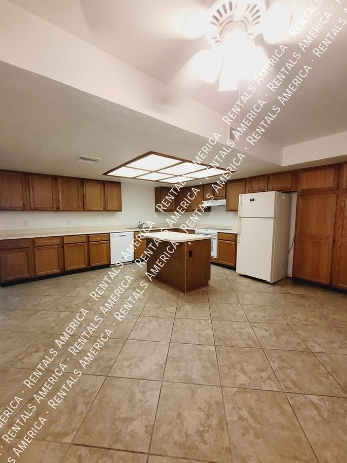 13831 N Kendall Dr Apt A #A - Photo 7 of 17
