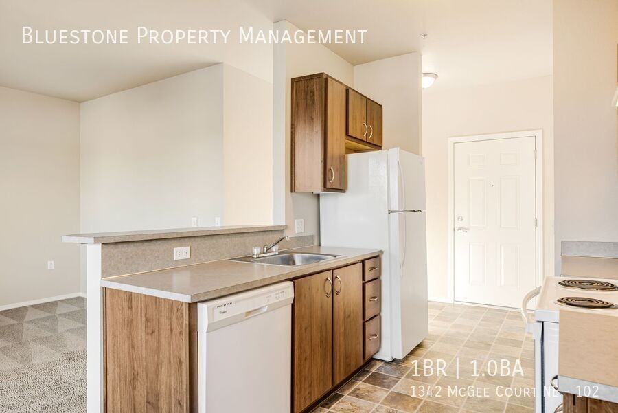 1342 Mcgee Ct Ne #102 - Photo 6 of 38