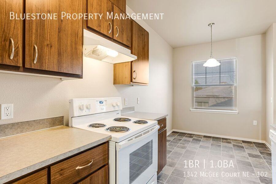 1342 Mcgee Ct Ne #102 - Photo 7 of 38