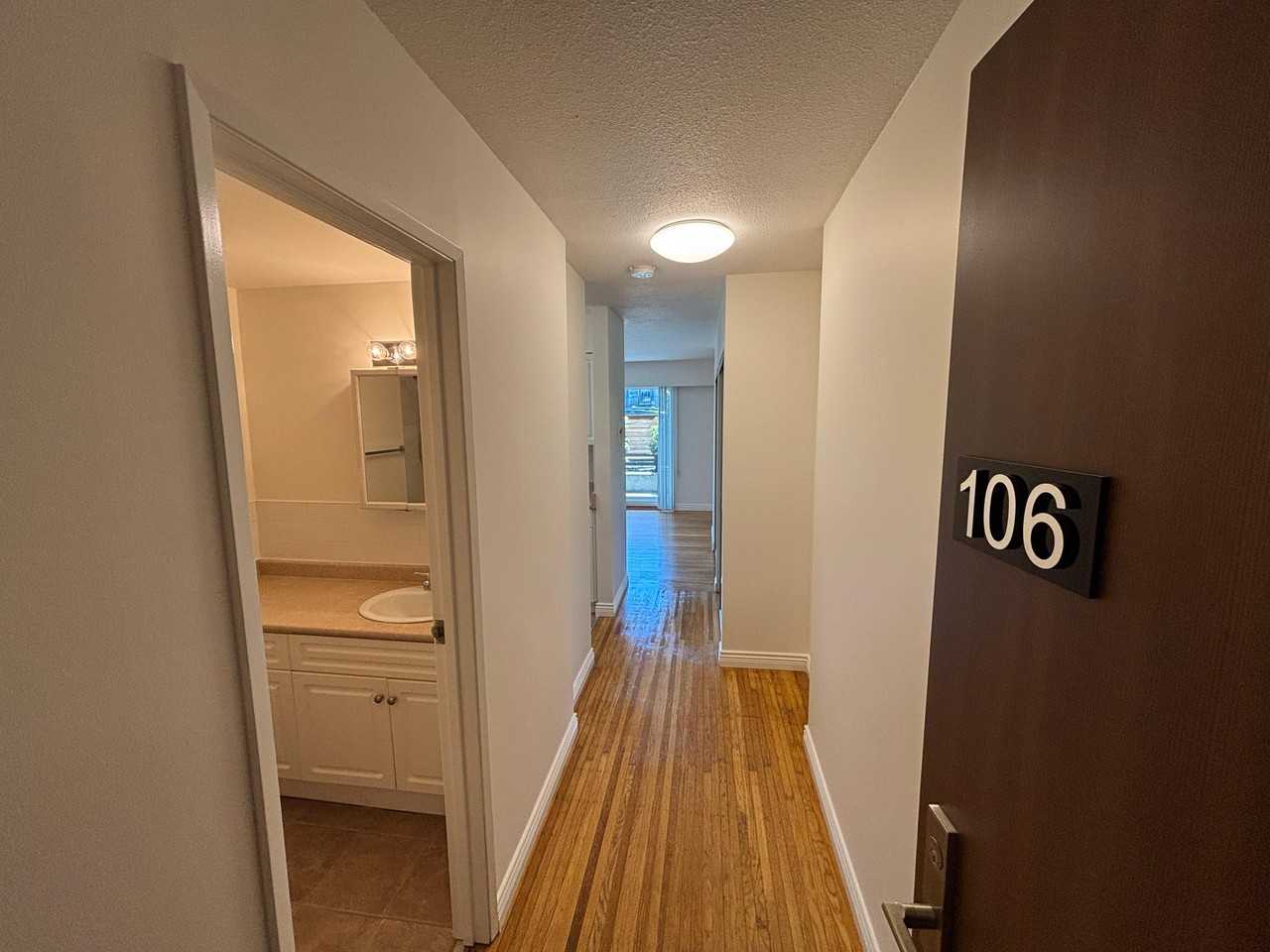 121 West 20th Street #106 - Photo 3 of 23