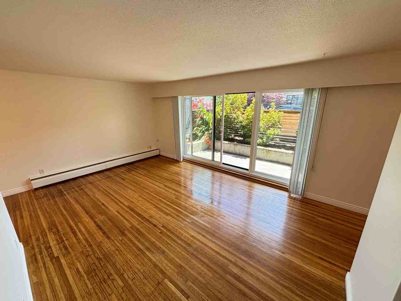 121 West 20th Street #106 - Photo 5 of 23