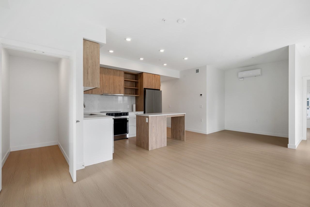 82 1st Street #62X - Photo 2 of 33