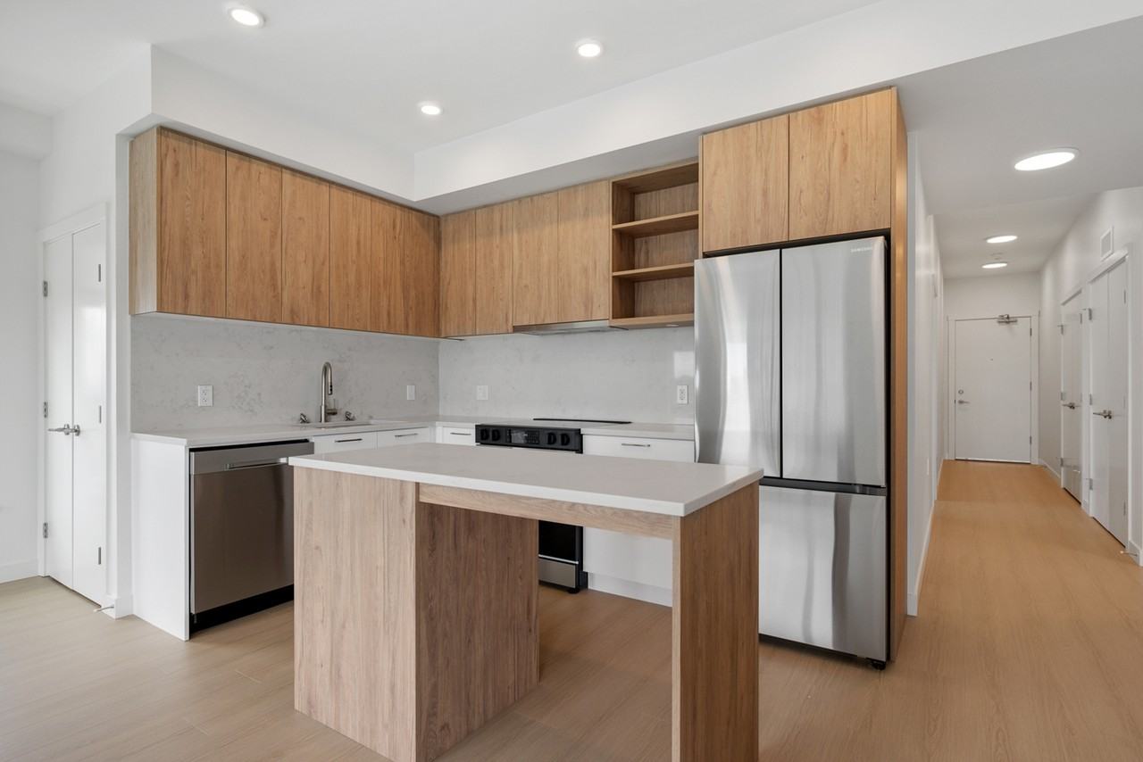 82 1st Street #62X - Photo 4 of 33
