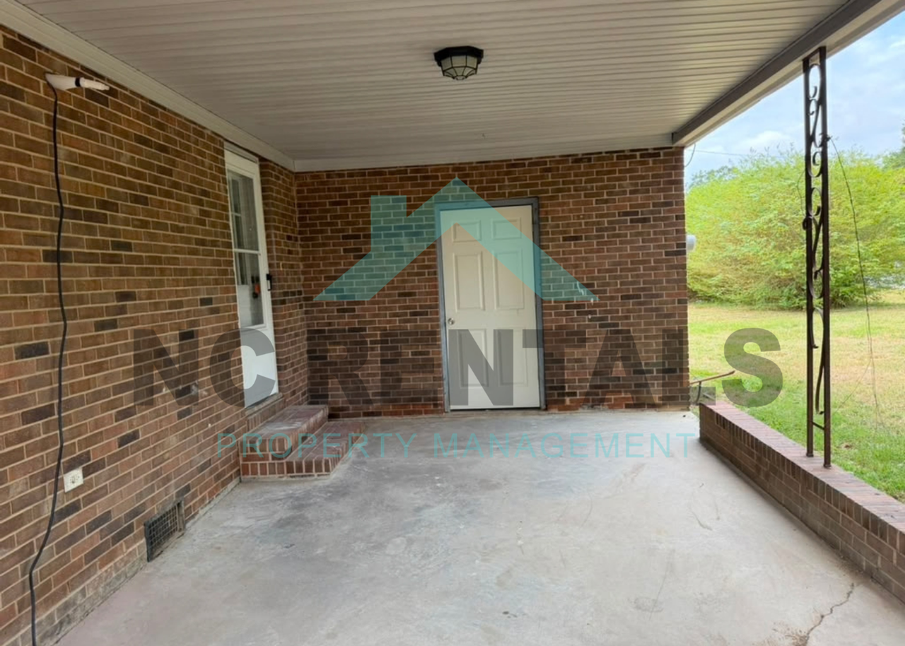 900 Greenwood Blvd - Photo 7 of 30