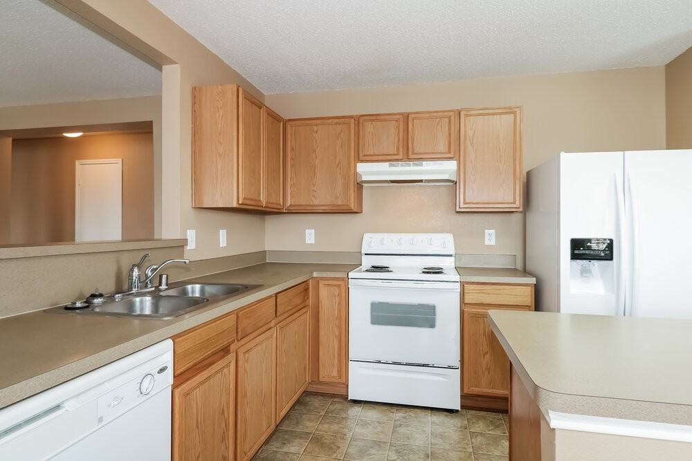 1324 Burleson St - Photo 5 of 18